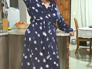 Real Homemade Amateur MILF JOI in Kitchen POV