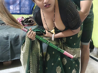 Kaam wali bhabhi ko pichhe se dabocha fir apna lauda chusaya - Indian Maid fucked from behind