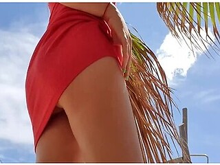 Sexy Teen Extreme Masturbation On Beach