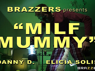 Brazzers - Blonde MILF Elicia Solis Explores the Kitchen & Sucks Danny Big Dick in Doggystyle