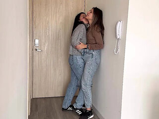 Lesbian Fingering Compilation - Amateur Blonde Girls Touch & Orgasm in Spanish Homemade HD