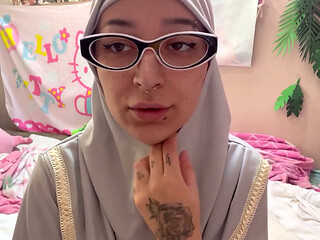 Blowjob Hijab