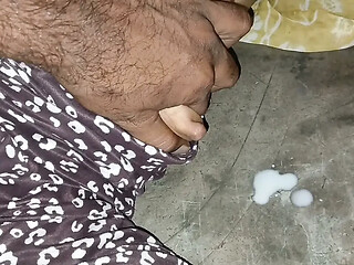 Step shister share bed night and milk press