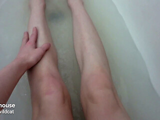 I'm Taking a Bath in My Bathtub