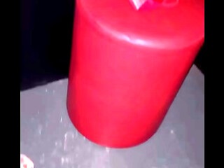 &quot_Olha o tamanho desse pau corno, quero foder com ele&quot_ - Casada brasileira safada, faz o corno leva-la em casa de swing e fica cheia de tesao quando ve um pau enorme. Corno viu macho arrega&ccedil_ar esposa.