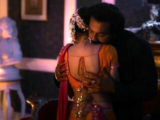 Boss Sex With Server Girl